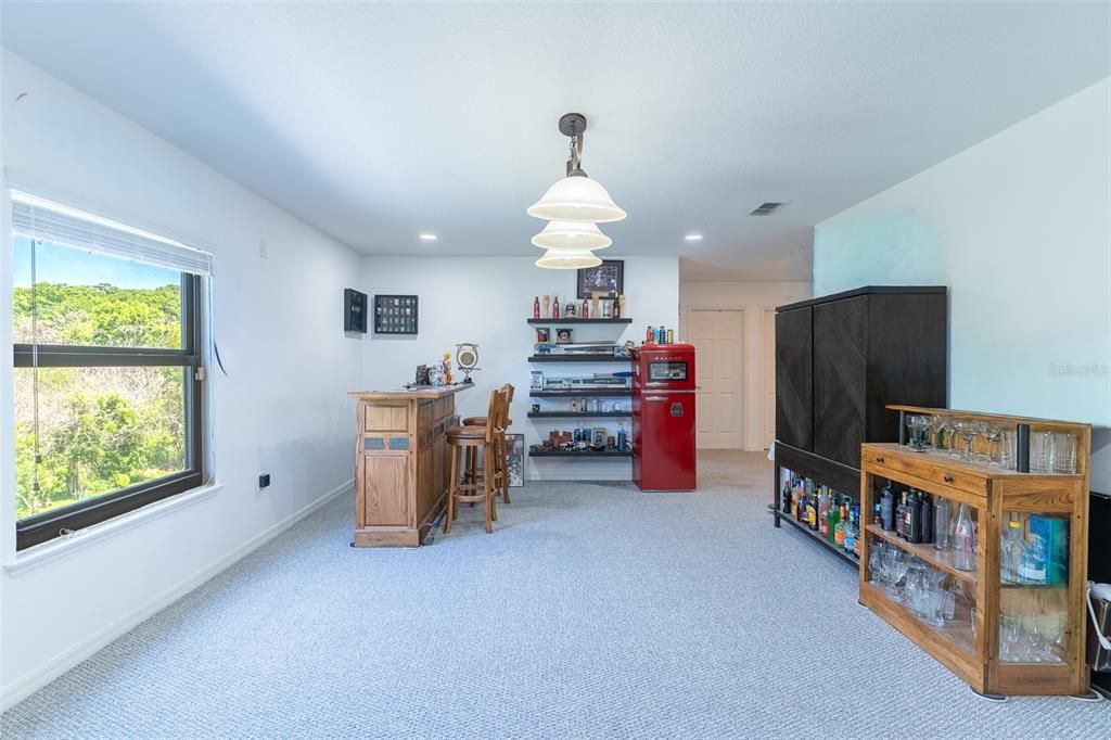 En Venta: $440,000 (4 camas, 2 baños, 3108 Pies cuadrados)