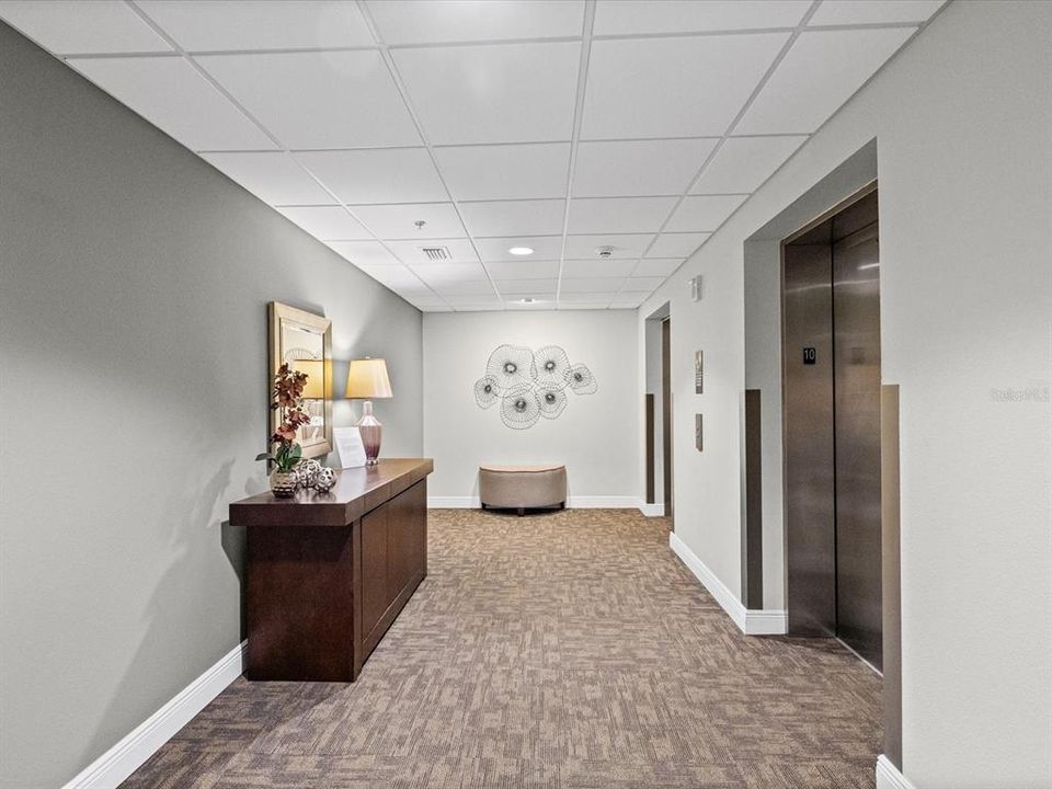 For Sale: $549,900 (2 beds, 2 baths, 1856 Square Feet)