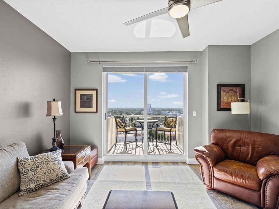 For Sale: $549,900 (2 beds, 2 baths, 1856 Square Feet)