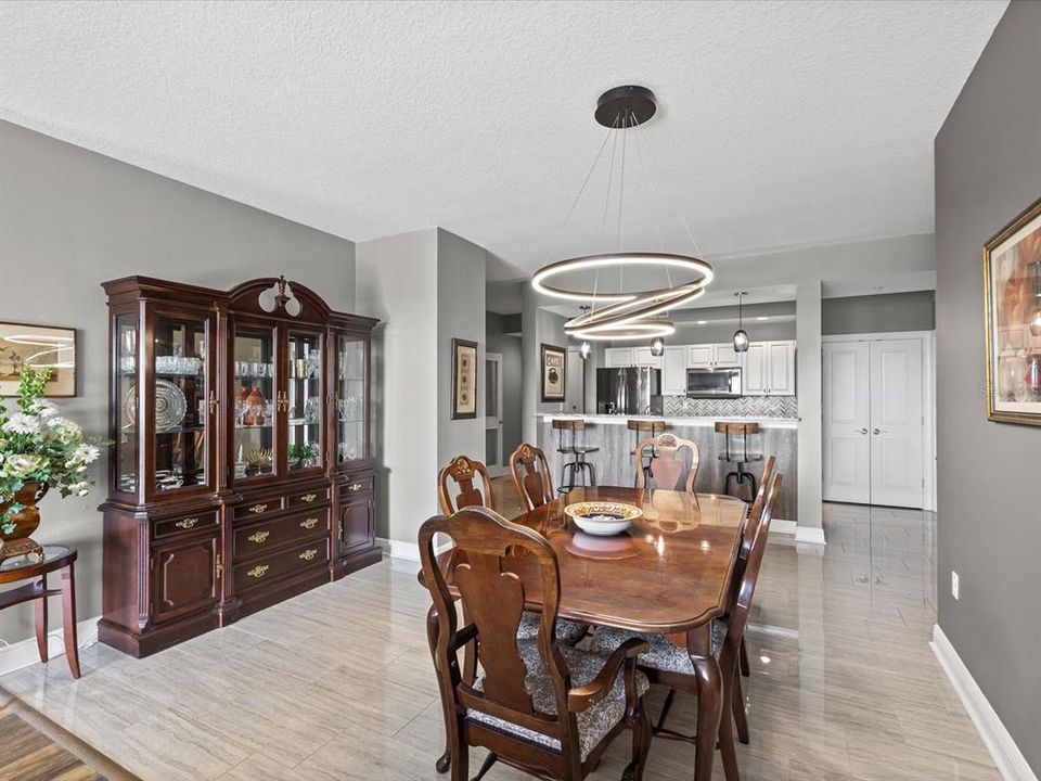 For Sale: $549,900 (2 beds, 2 baths, 1856 Square Feet)