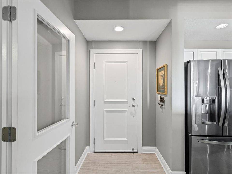 For Sale: $549,900 (2 beds, 2 baths, 1856 Square Feet)