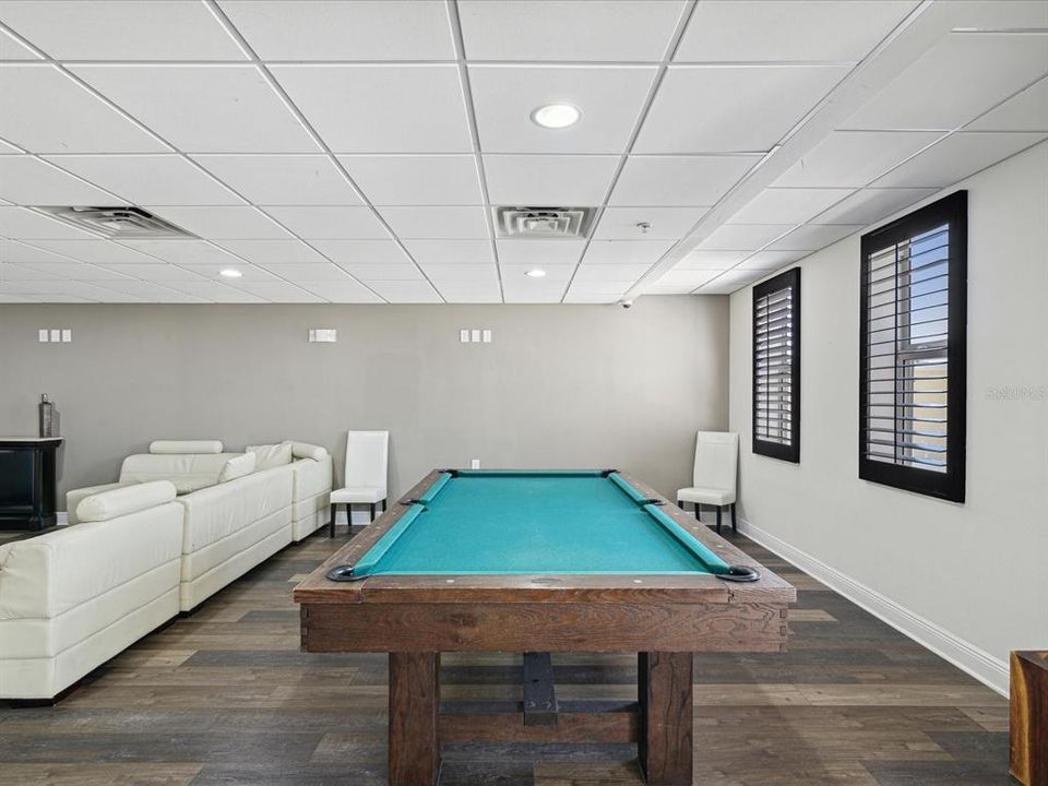 For Sale: $549,900 (2 beds, 2 baths, 1856 Square Feet)
