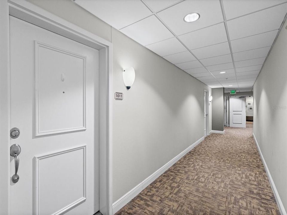 For Sale: $549,900 (2 beds, 2 baths, 1856 Square Feet)