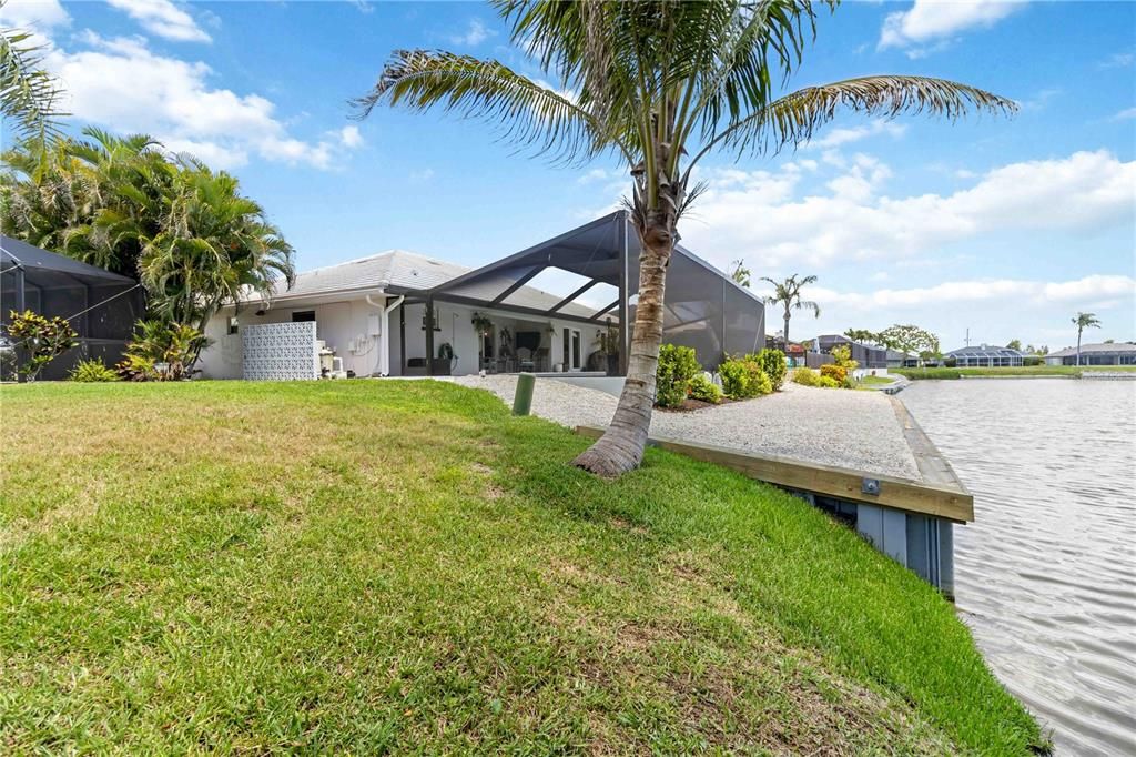 En Venta: $799,000 (3 camas, 3 baños, 2049 Pies cuadrados)