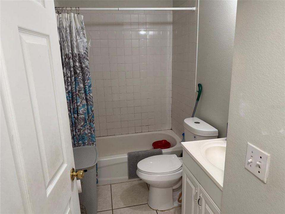 Active With Contract: $350,000 (4 beds, 0 baths, 1762 Square Feet)