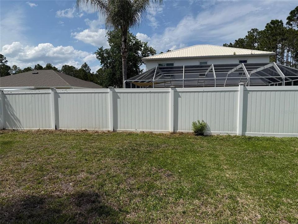 Active With Contract: $350,000 (4 beds, 0 baths, 1762 Square Feet)
