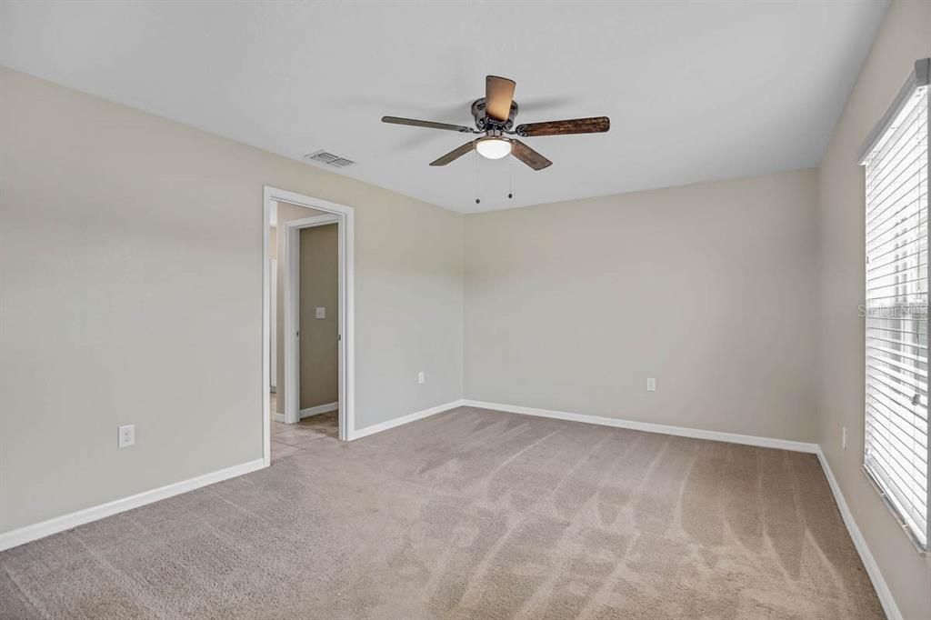 For Rent: $1,900 (3 beds, 2 baths, 1451 Square Feet)