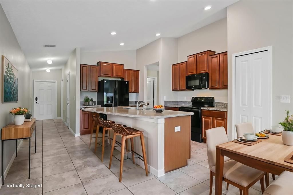 For Rent: $1,900 (3 beds, 2 baths, 1451 Square Feet)
