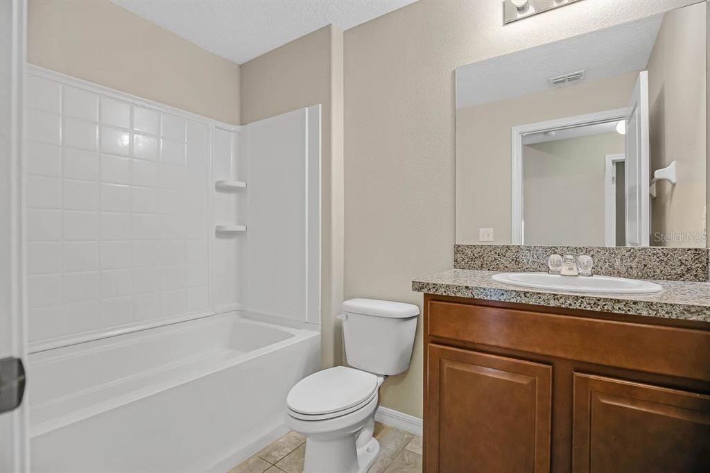 For Rent: $1,900 (3 beds, 2 baths, 1451 Square Feet)