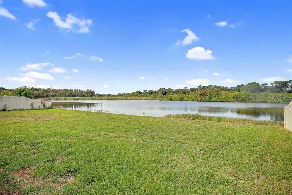 For Rent: $1,900 (3 beds, 2 baths, 1451 Square Feet)