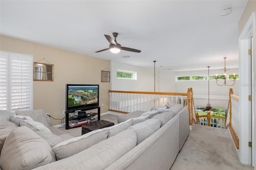 Activo con contrato: $719,900 (4 camas, 2 baños, 2718 Pies cuadrados)