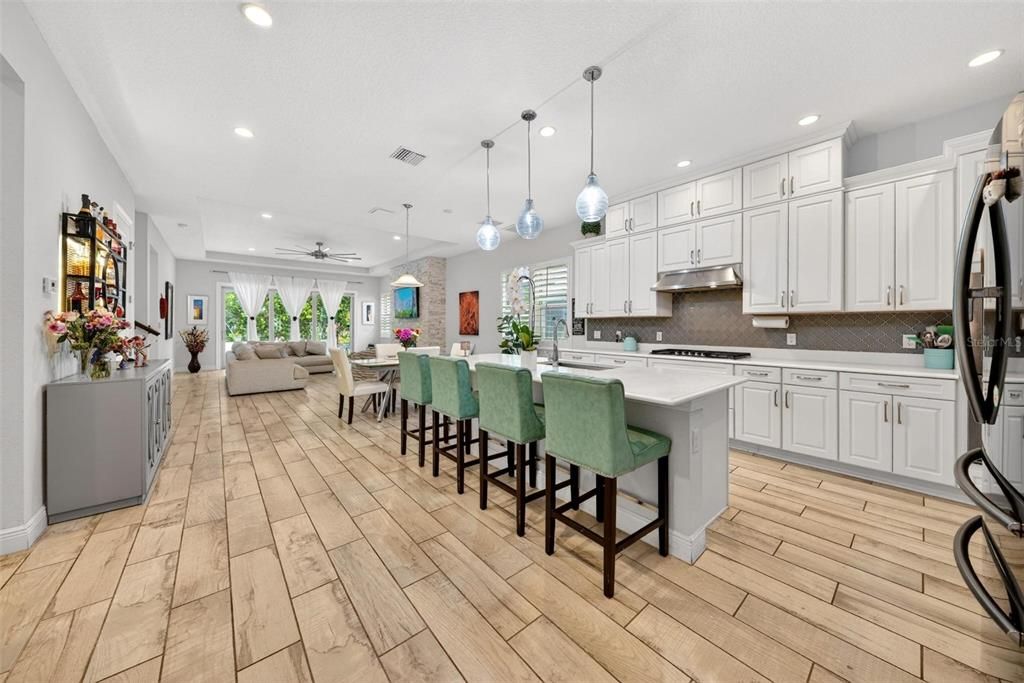 For Sale: $1,350,000 (5 beds, 4 baths, 4345 Square Feet)