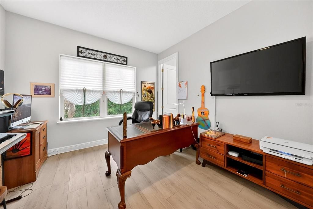 For Sale: $1,350,000 (5 beds, 4 baths, 4345 Square Feet)