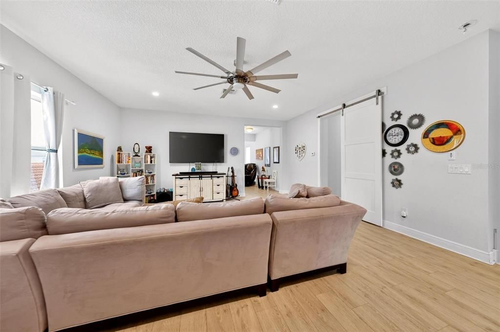 For Sale: $1,350,000 (5 beds, 4 baths, 4345 Square Feet)