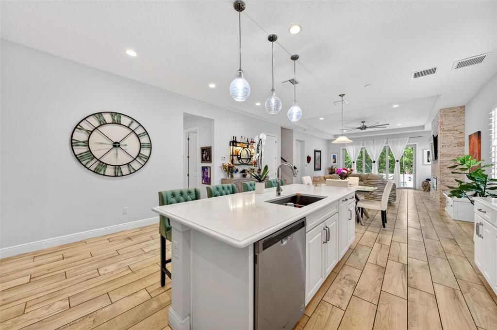 For Sale: $1,350,000 (5 beds, 4 baths, 4345 Square Feet)