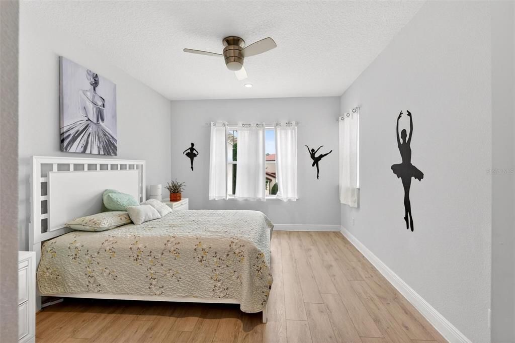 For Sale: $1,350,000 (5 beds, 4 baths, 4345 Square Feet)