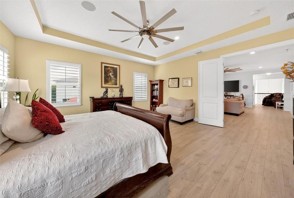 For Sale: $1,350,000 (5 beds, 4 baths, 4345 Square Feet)