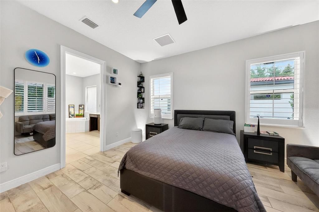 For Sale: $1,350,000 (5 beds, 4 baths, 4345 Square Feet)