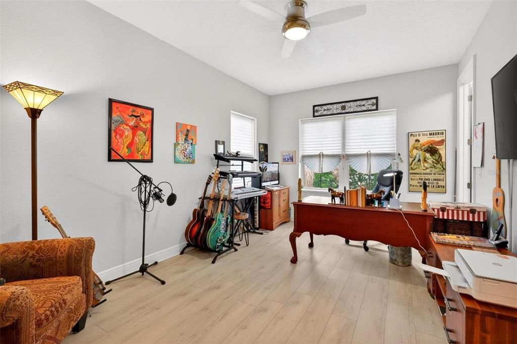 For Sale: $1,350,000 (5 beds, 4 baths, 4345 Square Feet)