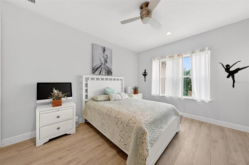 For Sale: $1,350,000 (5 beds, 4 baths, 4345 Square Feet)