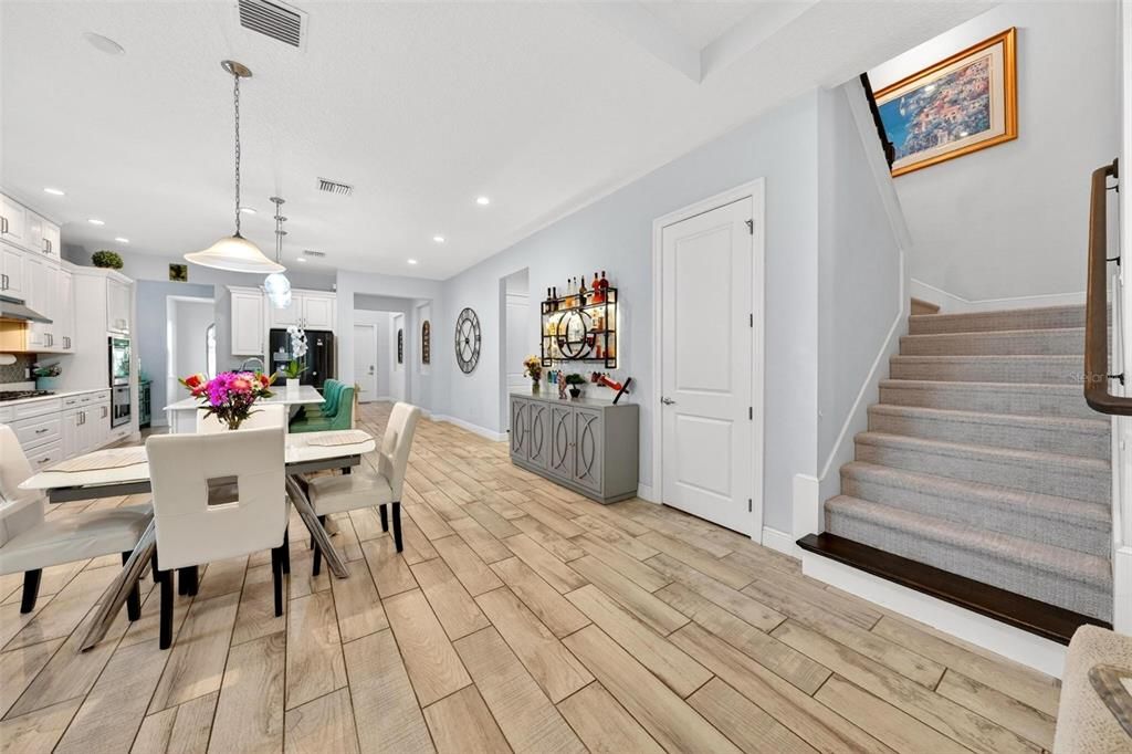 For Sale: $1,350,000 (5 beds, 4 baths, 4345 Square Feet)