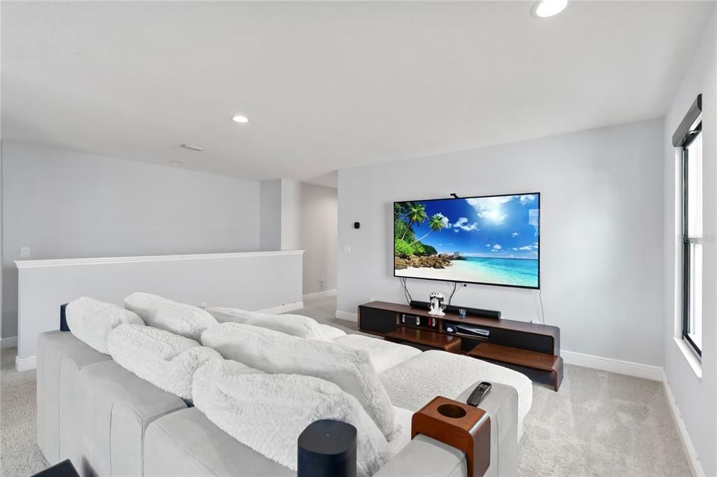 En Venta: $665,000 (4 camas, 3 baños, 3166 Pies cuadrados)