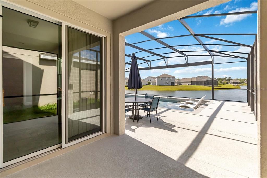 En Venta: $665,000 (4 camas, 3 baños, 3166 Pies cuadrados)