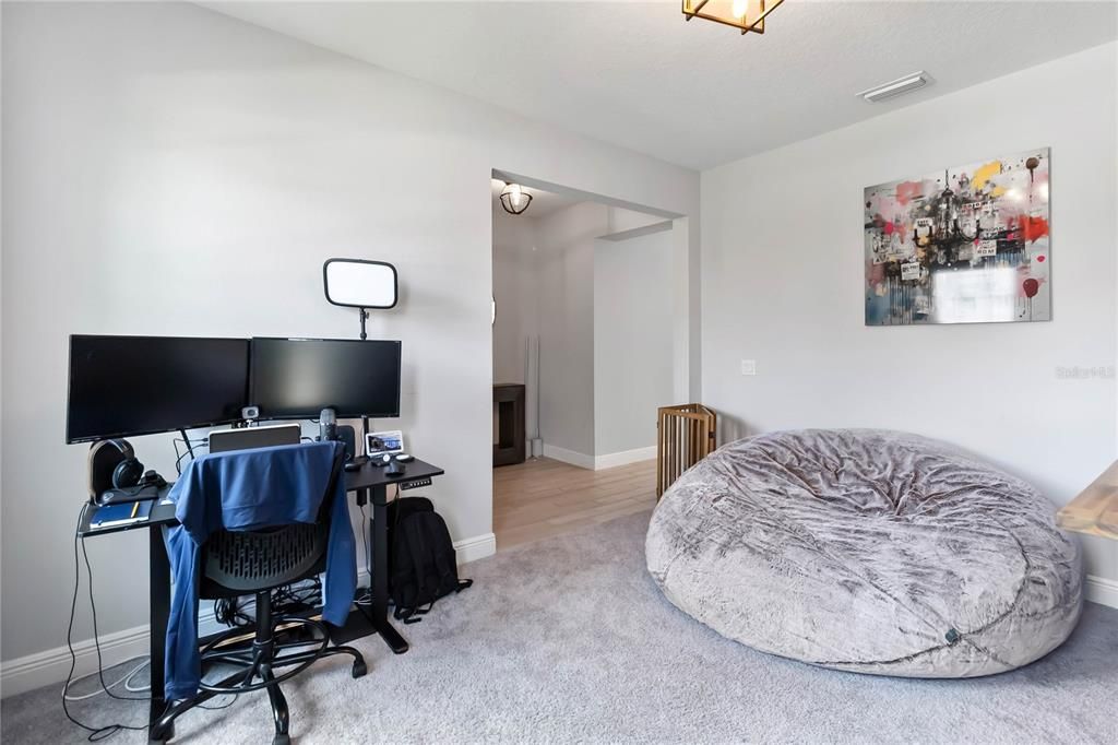 En Venta: $665,000 (4 camas, 3 baños, 3166 Pies cuadrados)