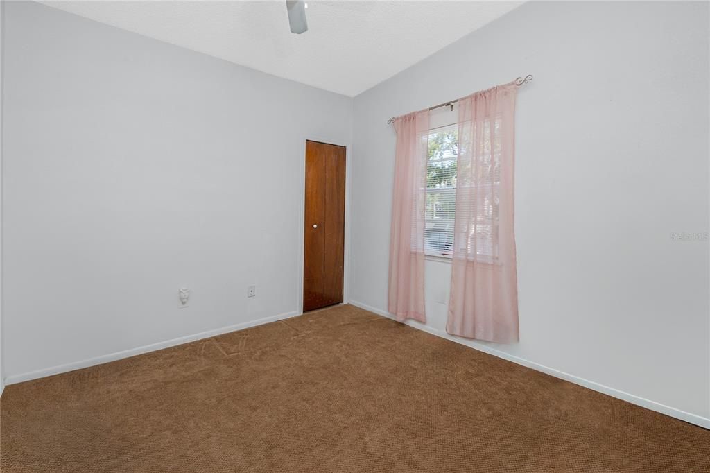 En Venta: $232,800 (3 camas, 2 baños, 1296 Pies cuadrados)