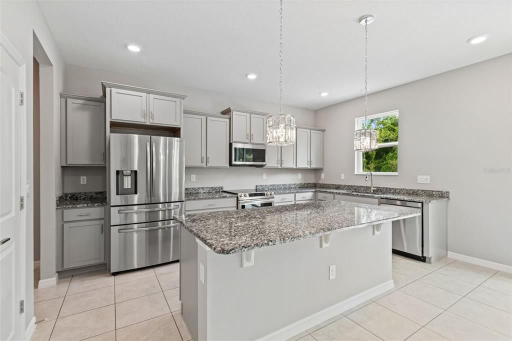 En Venta: $414,900 (3 camas, 2 baños, 2640 Pies cuadrados)