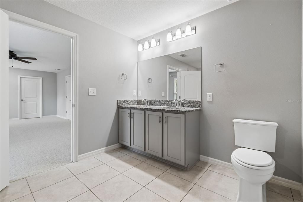 En Venta: $414,900 (3 camas, 2 baños, 2640 Pies cuadrados)