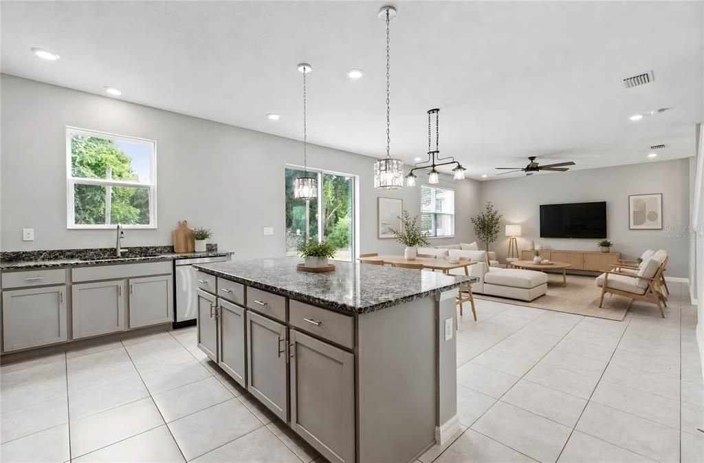 En Venta: $414,900 (3 camas, 2 baños, 2640 Pies cuadrados)