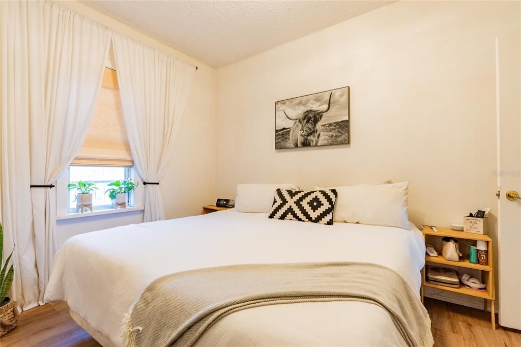 Activo con contrato: $290,000 (2 camas, 1 baños, 992 Pies cuadrados)