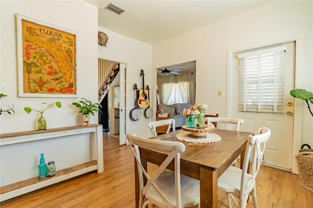 Activo con contrato: $290,000 (2 camas, 1 baños, 992 Pies cuadrados)