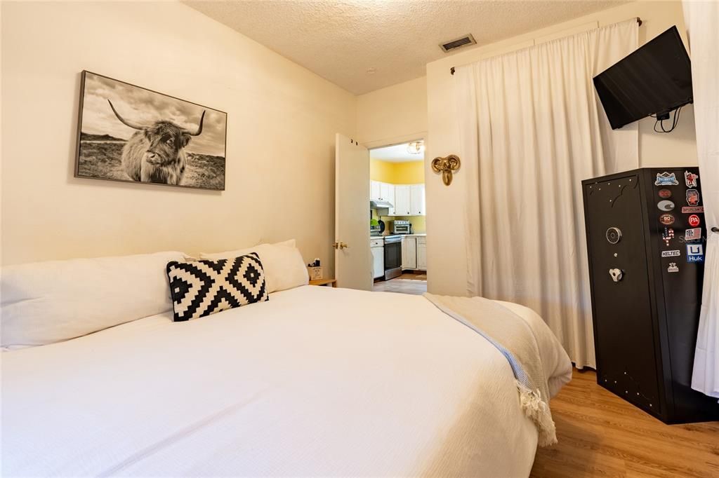 Activo con contrato: $290,000 (2 camas, 1 baños, 992 Pies cuadrados)