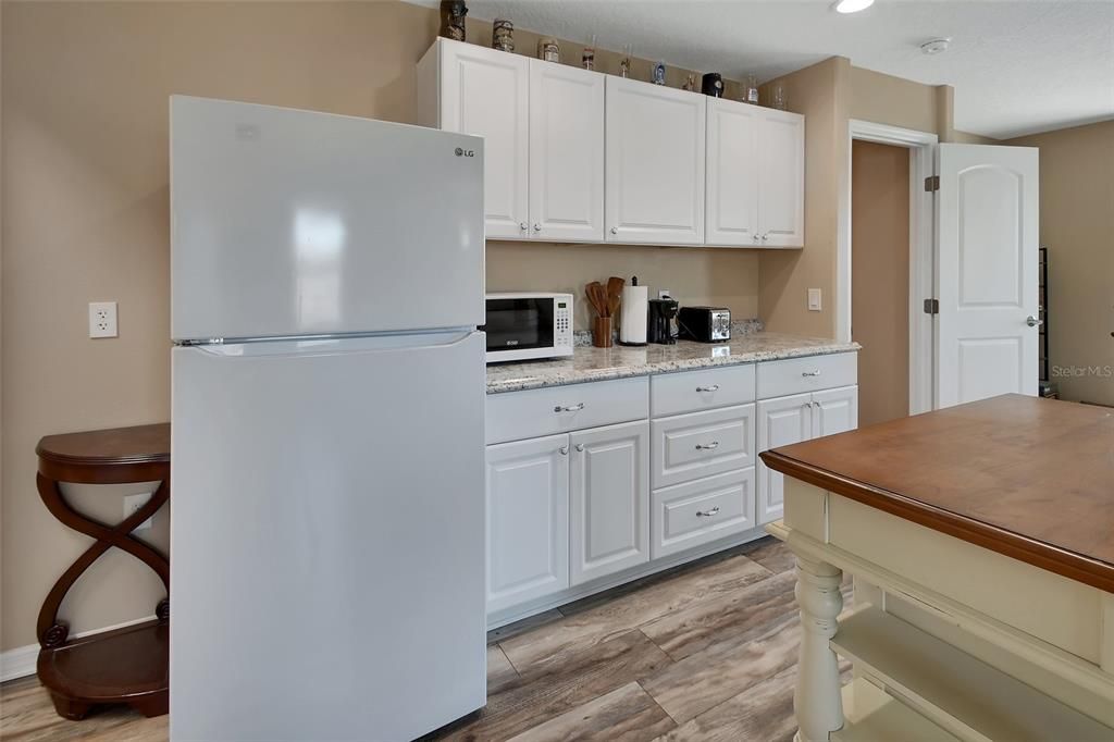 En Venta: $565,000 (4 camas, 2 baños, 3070 Pies cuadrados)