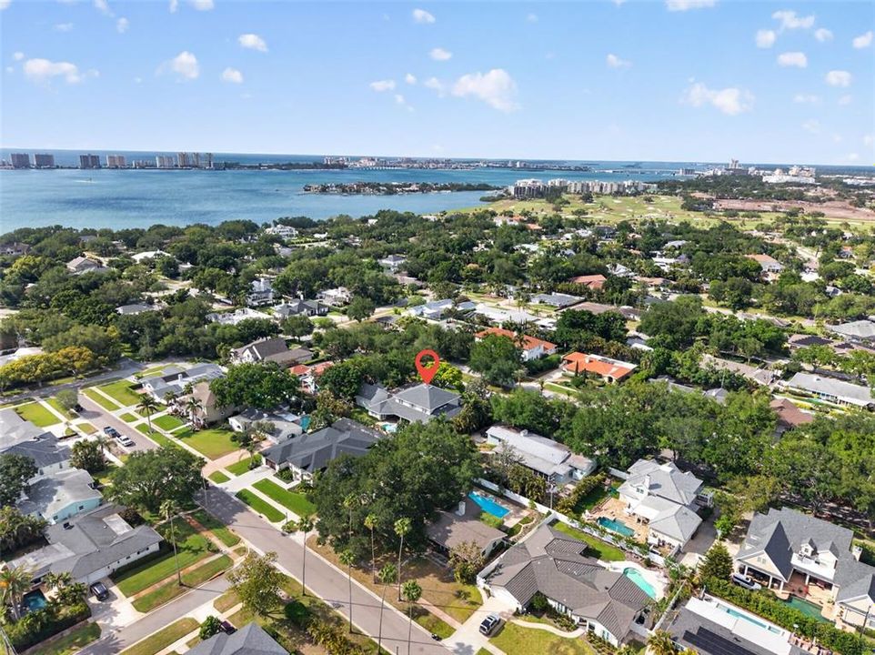 For Sale: $3,325,000 (6 beds, 4 baths, 5748 Square Feet)