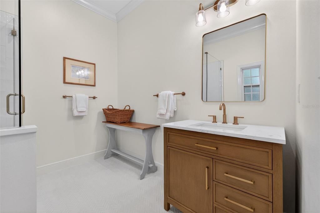 For Sale: $3,325,000 (6 beds, 4 baths, 5748 Square Feet)