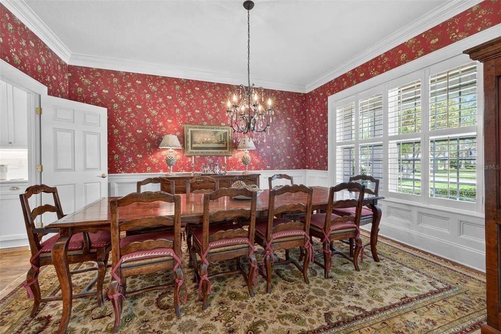 For Sale: $3,325,000 (6 beds, 4 baths, 5748 Square Feet)