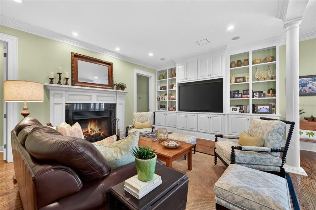 For Sale: $3,325,000 (6 beds, 4 baths, 5748 Square Feet)