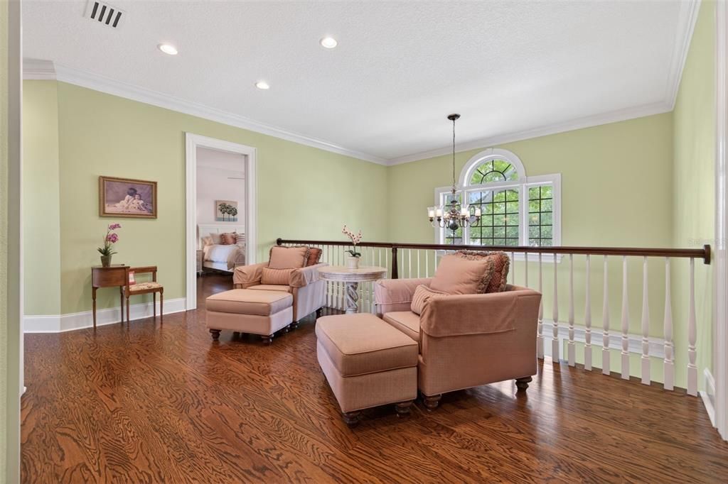 For Sale: $3,325,000 (6 beds, 4 baths, 5748 Square Feet)