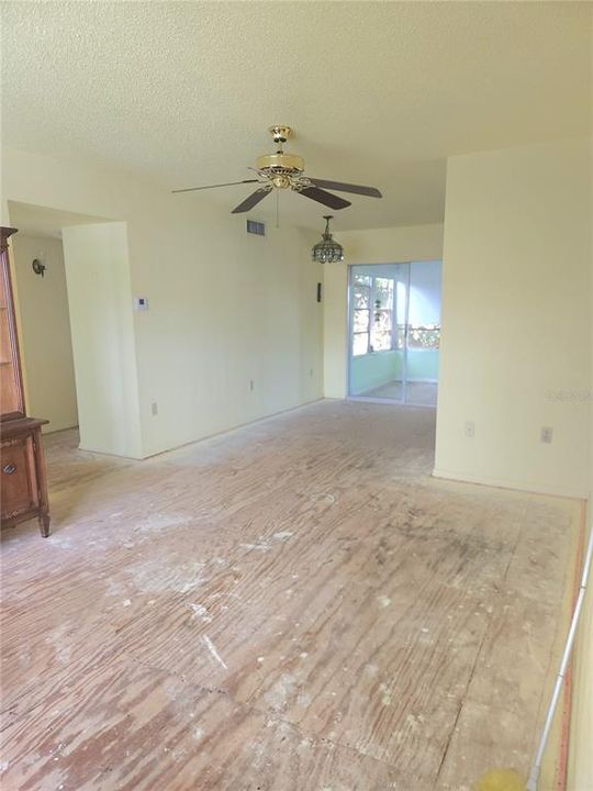 En Venta: $60,000 (2 camas, 2 baños, 919 Pies cuadrados)