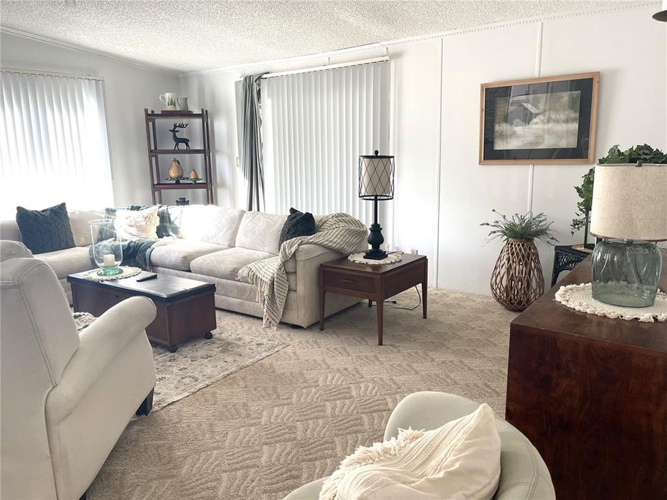 En Venta: $129,900 (2 camas, 2 baños, 1144 Pies cuadrados)