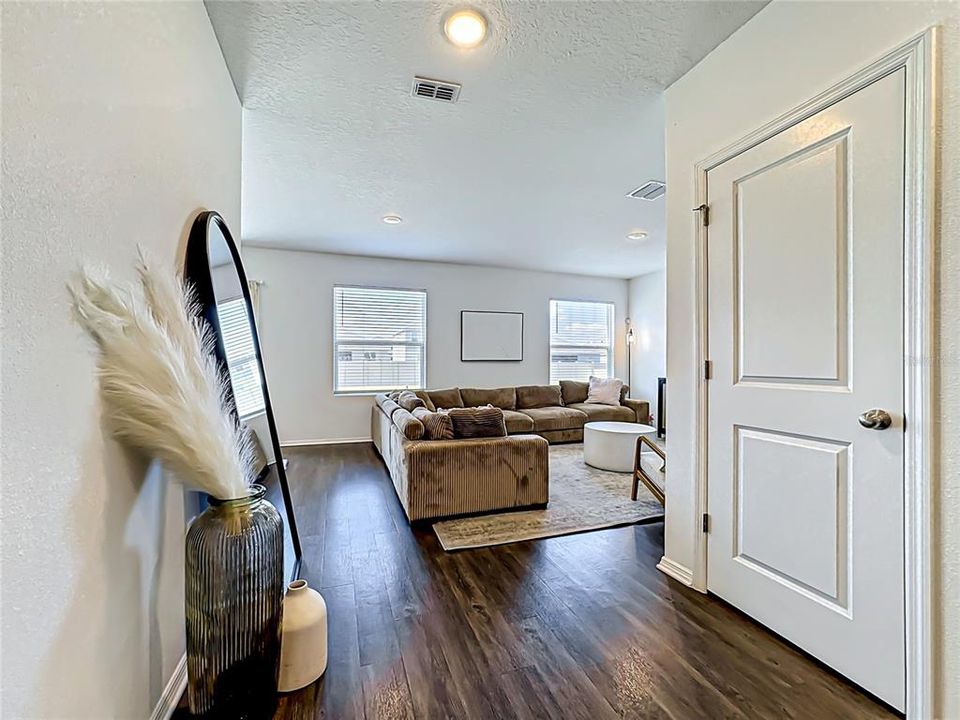 В аренду: $2,975 (4 спален, 2 ванн, 2152 Квадратных фут)