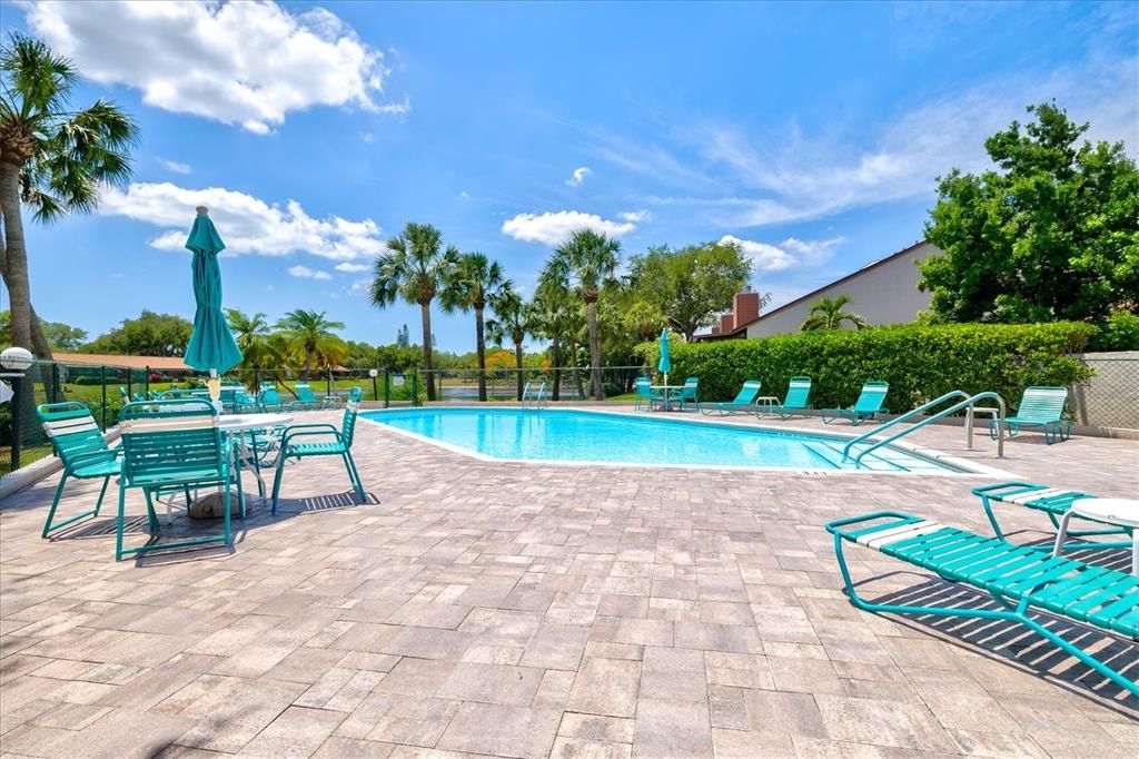 For Sale: $335,000 (2 beds, 2 baths, 1217 Square Feet)