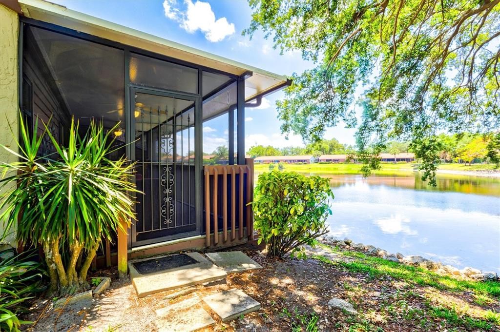 For Sale: $335,000 (2 beds, 2 baths, 1217 Square Feet)