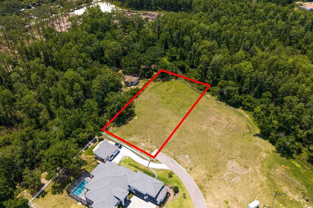 Под контрактом: $389,000 (1.09 acres)