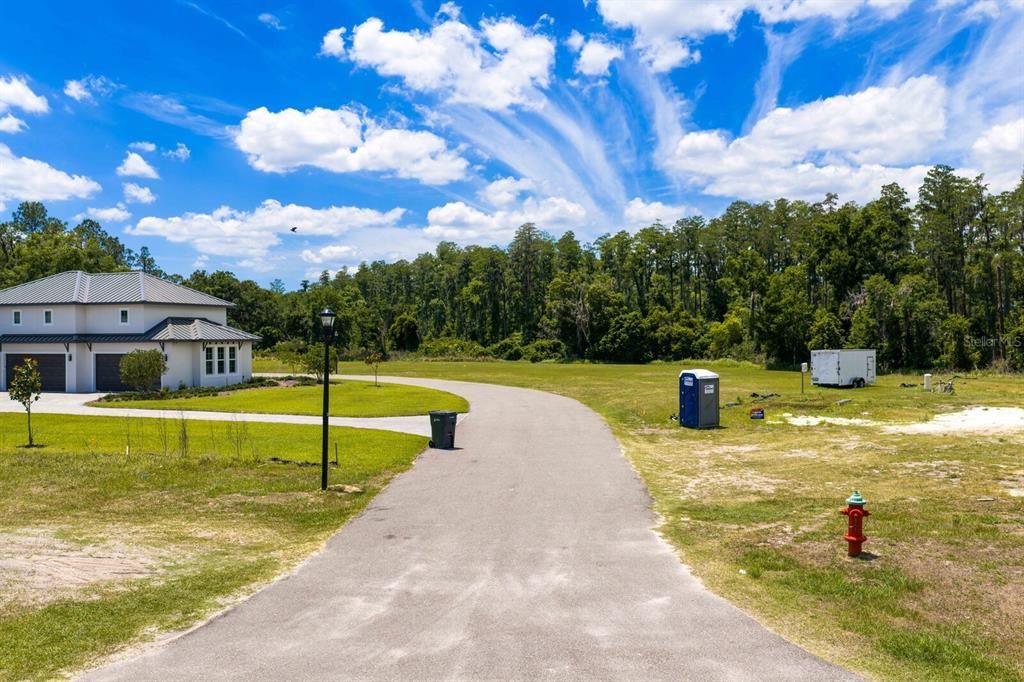 Под контрактом: $389,000 (1.09 acres)