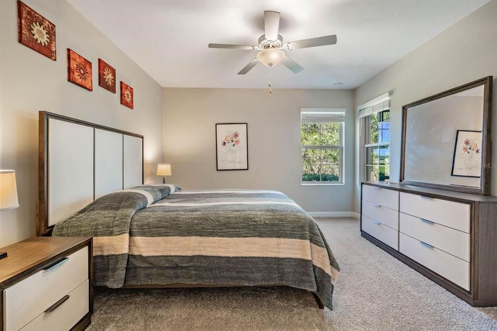 For Sale: $275,000 (2 beds, 2 baths, 1747 Square Feet)
