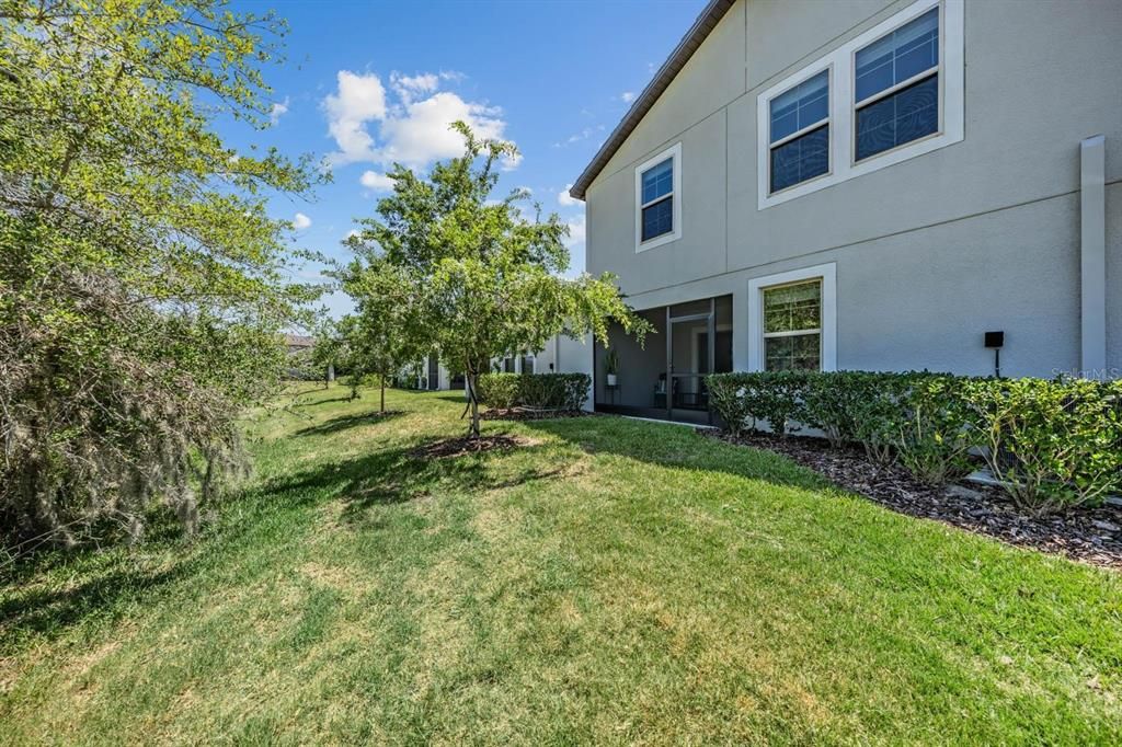 For Sale: $275,000 (2 beds, 2 baths, 1747 Square Feet)